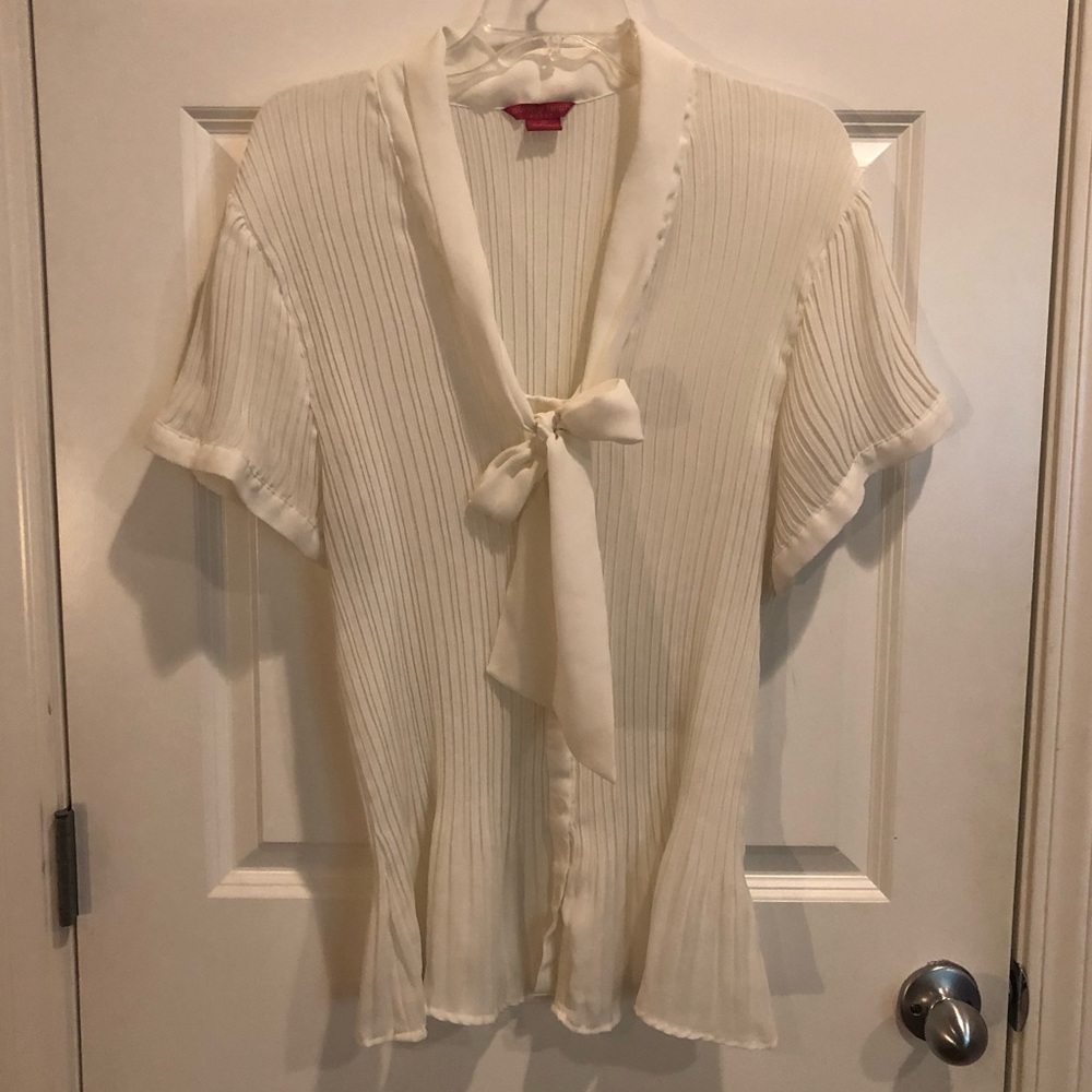 🤍 Ivory Button-Down Blouse with Tie Detail